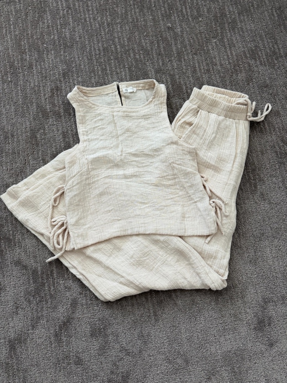 Blu Pepper Beige Two-Piece Sleeveless Top and Set